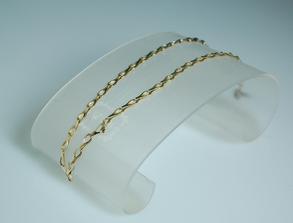 Luxury acrylic display for Necklace